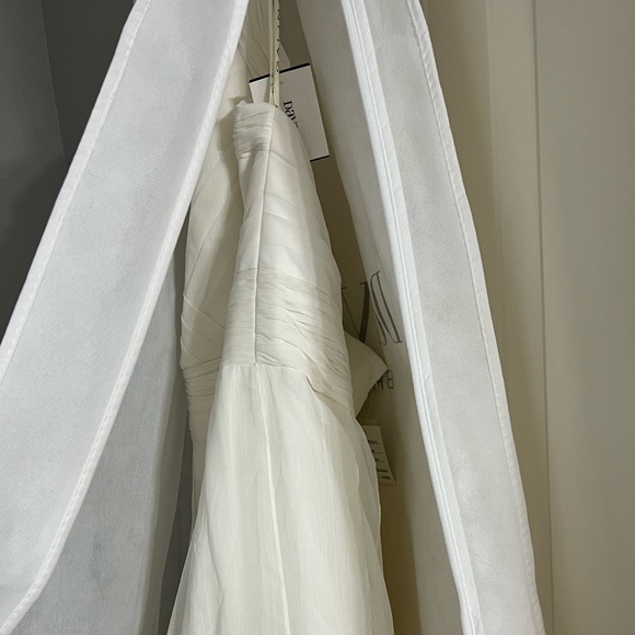 Chiffon Wedding dress - Picture 4 of 15